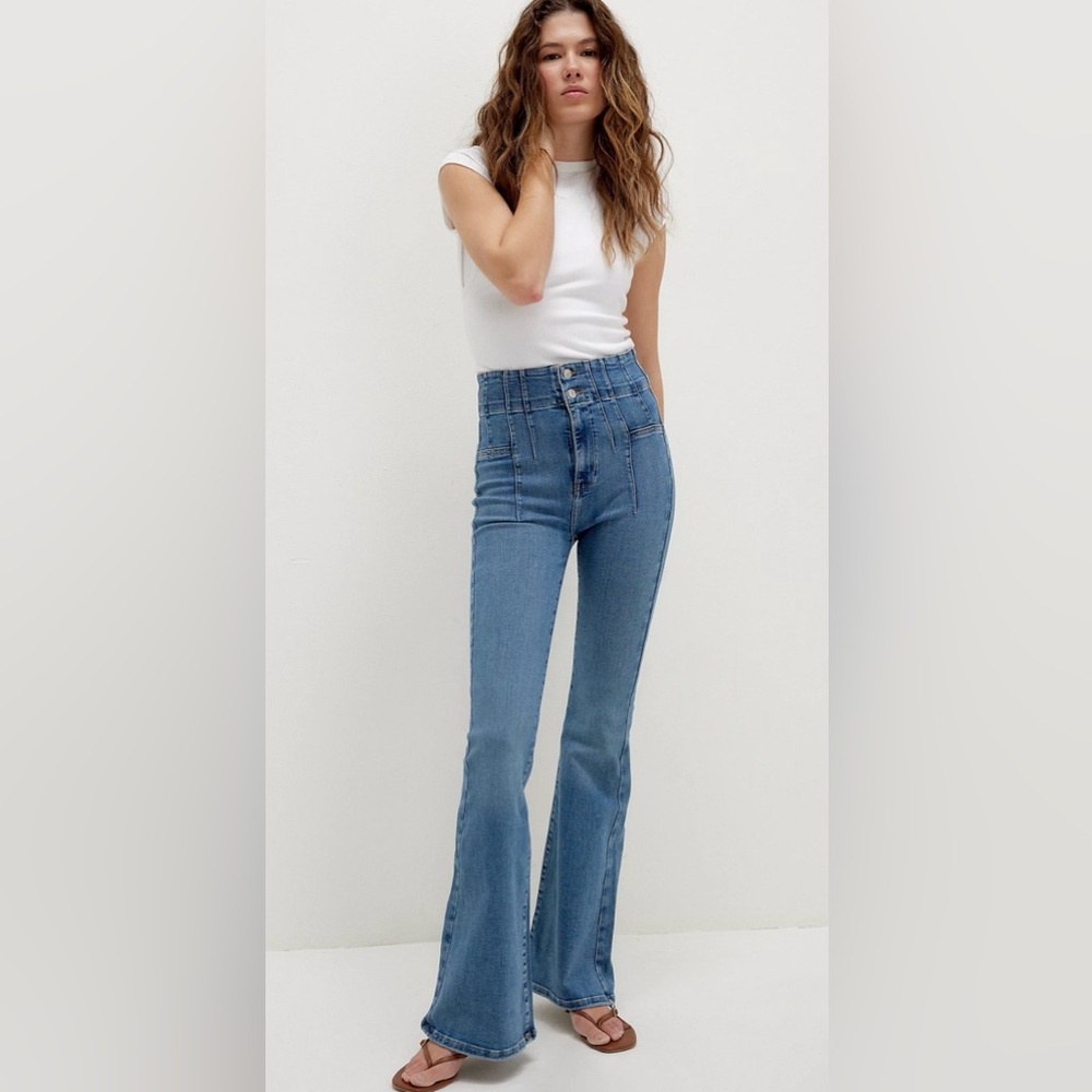 FREE PEOPLE Denim We The Free Jayde Flare Jeans High Rise Frayed Hem Size 32